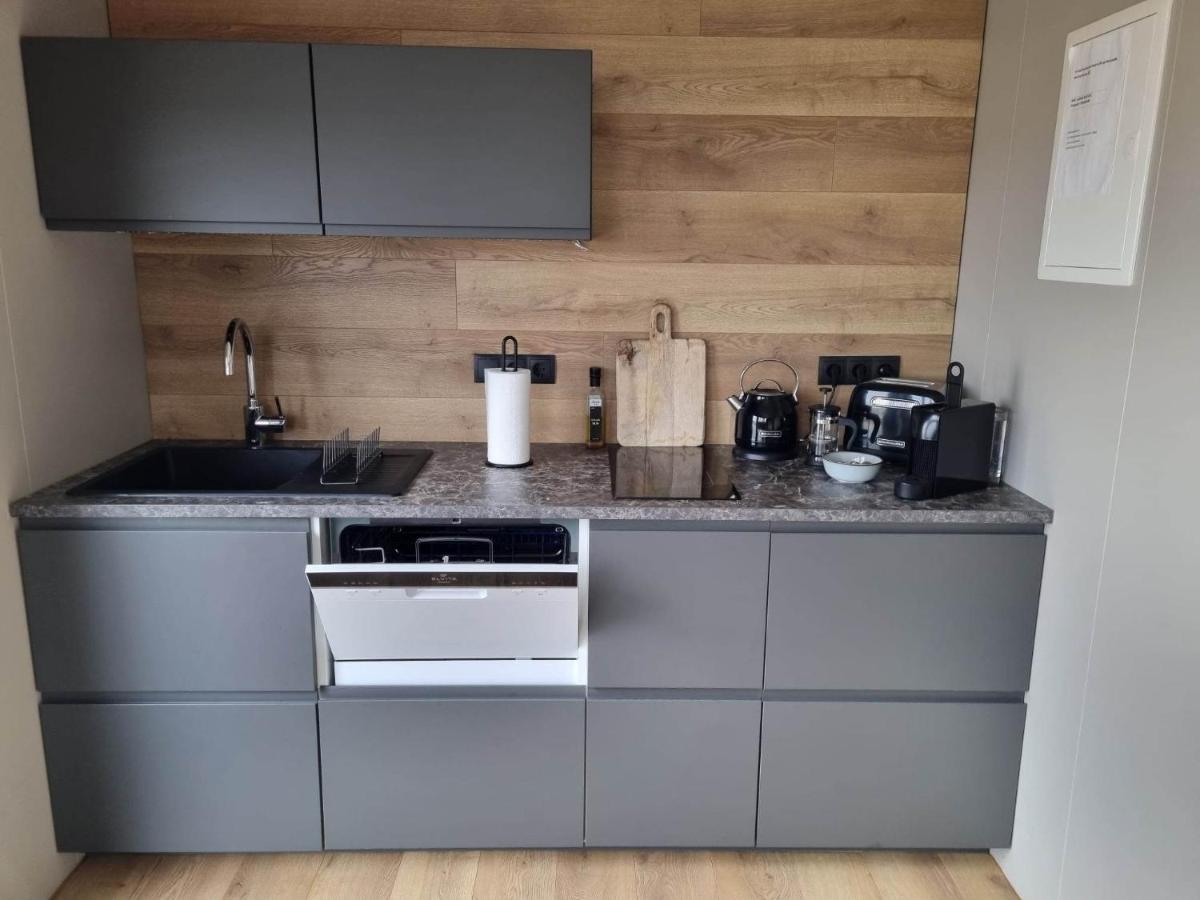 New And Well Furnished Studio Apartment For Two 30 Km From Kirkjubaejarklaustur Perfect Place To Stay At Right Between Black Beach And Joekulsarlon Bagian luar foto