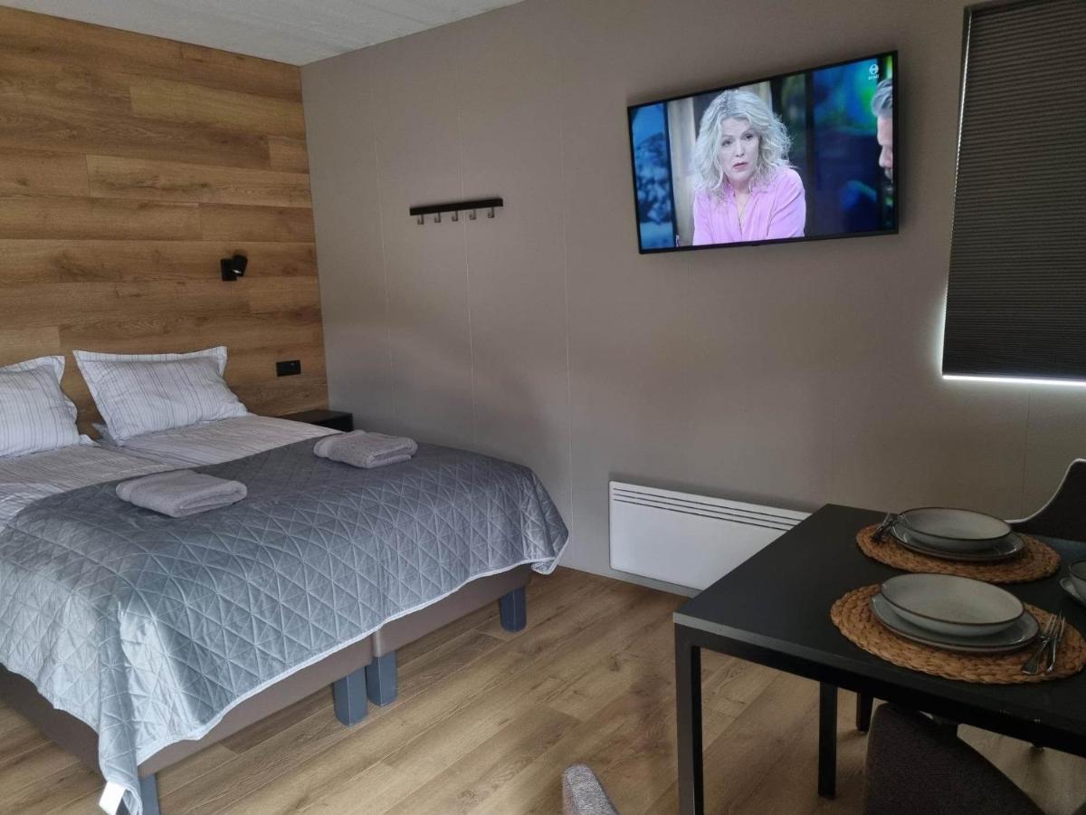 New And Well Furnished Studio Apartment For Two 30 Km From Kirkjubaejarklaustur Perfect Place To Stay At Right Between Black Beach And Joekulsarlon Bagian luar foto